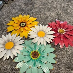 Colorful Metal Flower Wall Decor Set